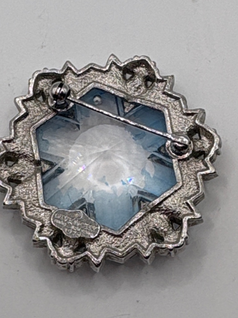 Givenchy Vintage 1978 Light Blue and Clear Crystal Floral Brooch Rare  Runway - Picture 5 of 8